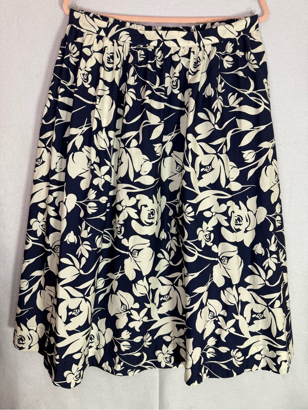 NWOT A New Day - Women's Navy and White Floral A-Line Skirt - Size L